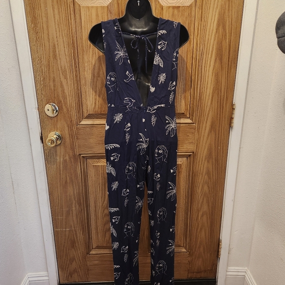 Navy Blue Printed Jumpsuit - Picture 4 of 8